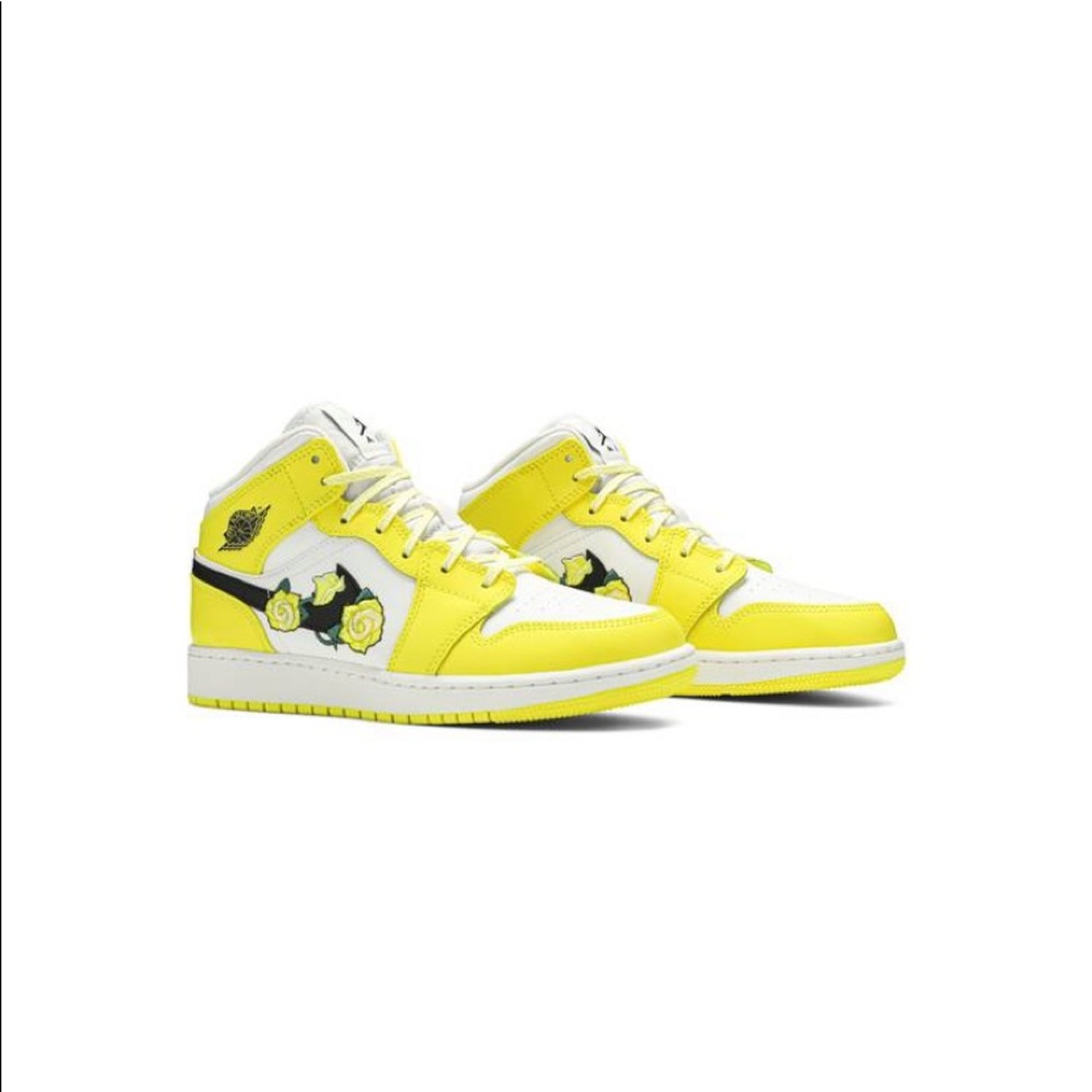 Air Jordan 1 Mid SE GS “Rose Patch-Dynamic Yellow”💛🌹